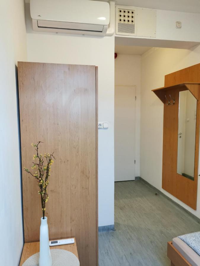 Hostel Hid Ifjusagi Szallo Dunaújváros Zewnętrze zdjęcie