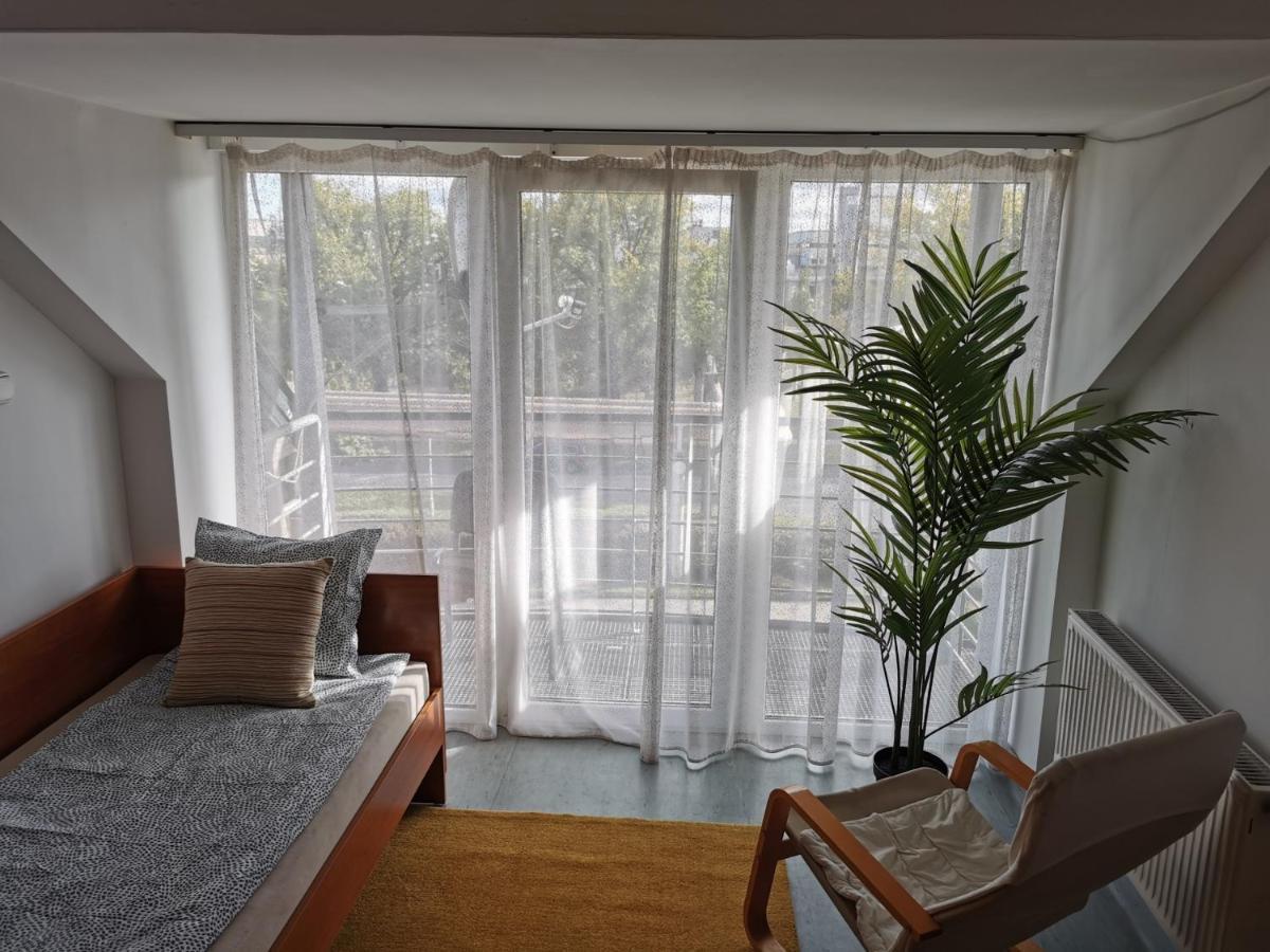 Hostel Hid Ifjusagi Szallo Dunaújváros Zewnętrze zdjęcie