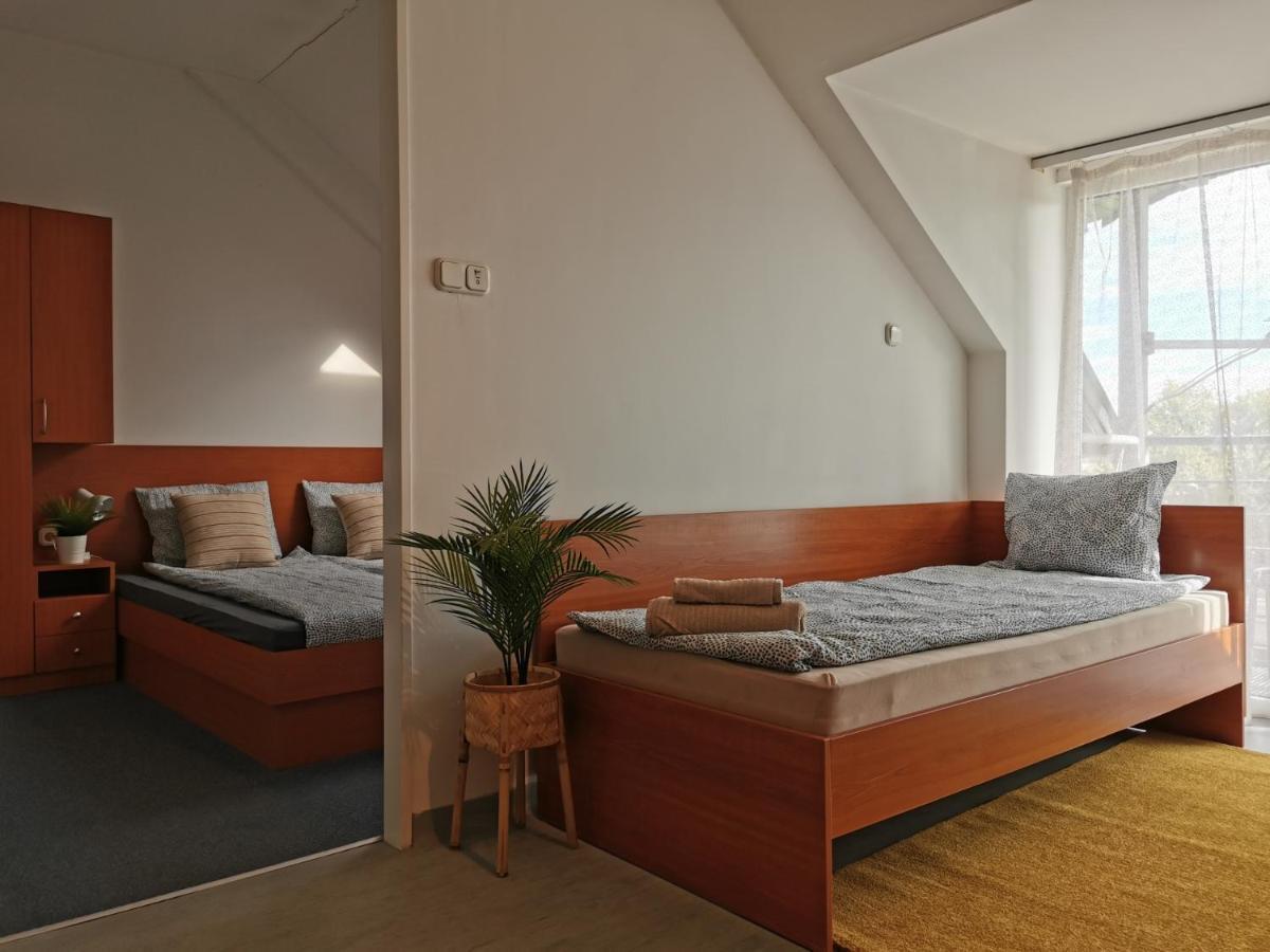 Hostel Hid Ifjusagi Szallo Dunaújváros Zewnętrze zdjęcie